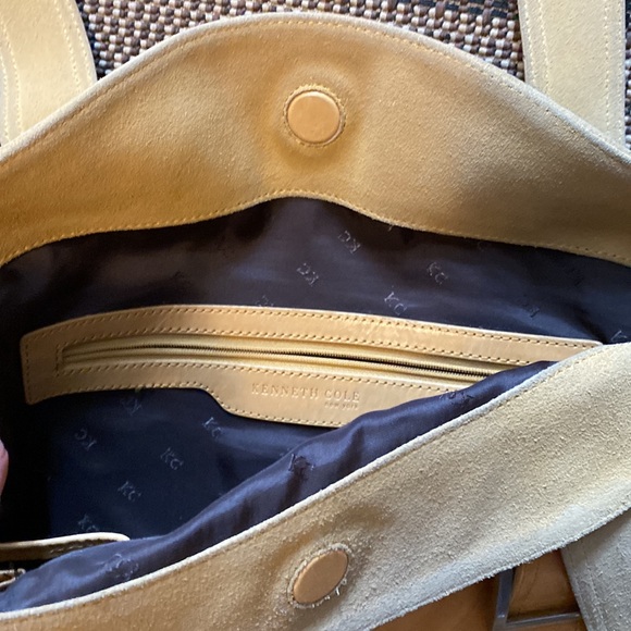 Kenneth Cole hand bag - Picture 3 of 8